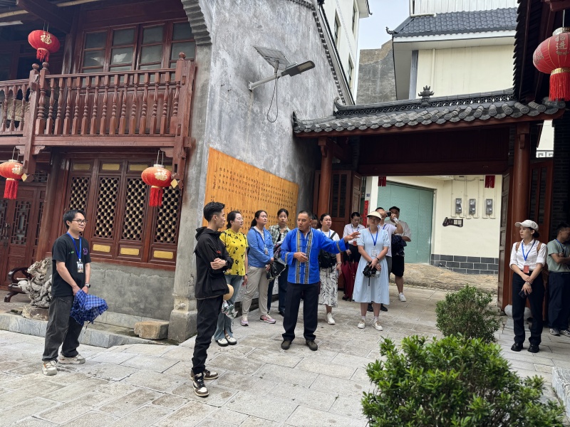 1754298130230735.jpg 04.jpg